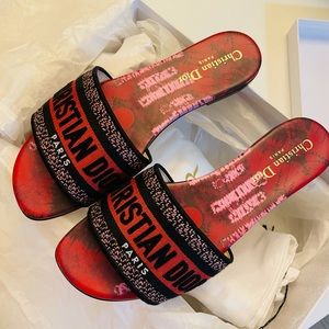 TIE & DIOR EMBR  (Authentic)